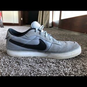 Nike Mavrk Low Shoes size 11